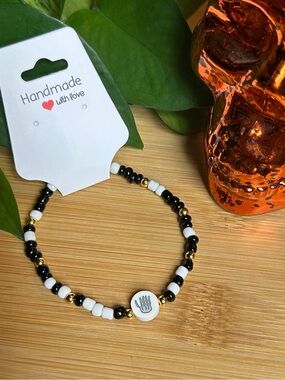 💀✨ Skeleton Hand Stretchy Beaded Bracelet | Handmade‎ | Clay Skeleton Charm 💀